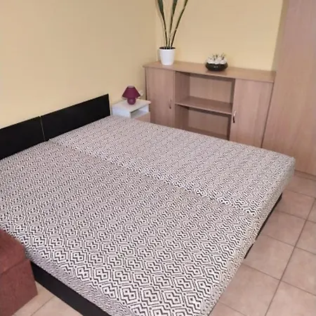 Apartamento Bazsi