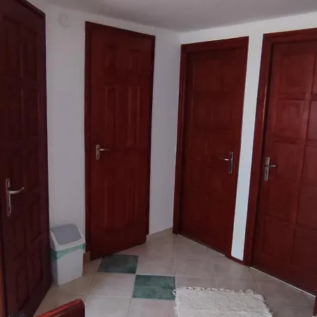 Bazsi Apartment